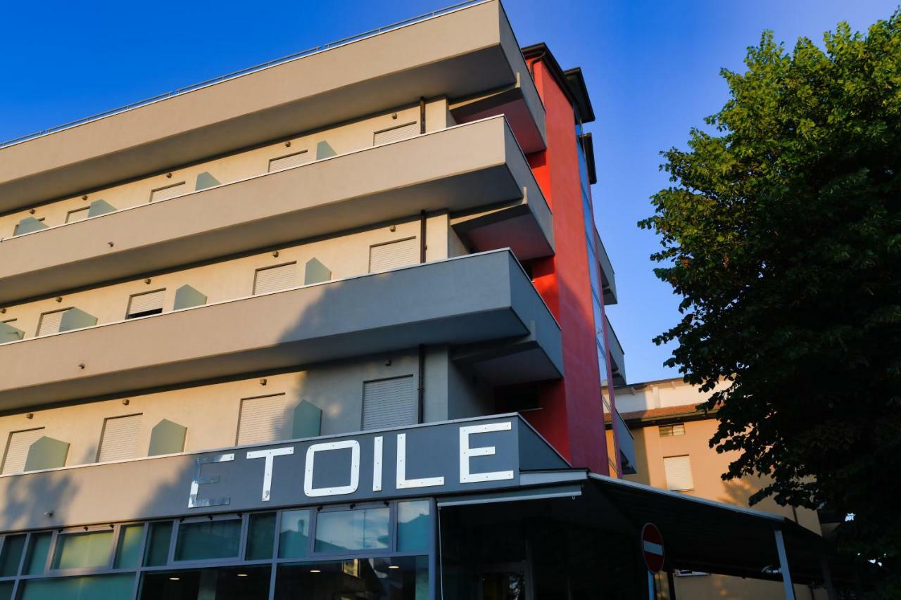 Hotel Etoile Rimini Exterior foto