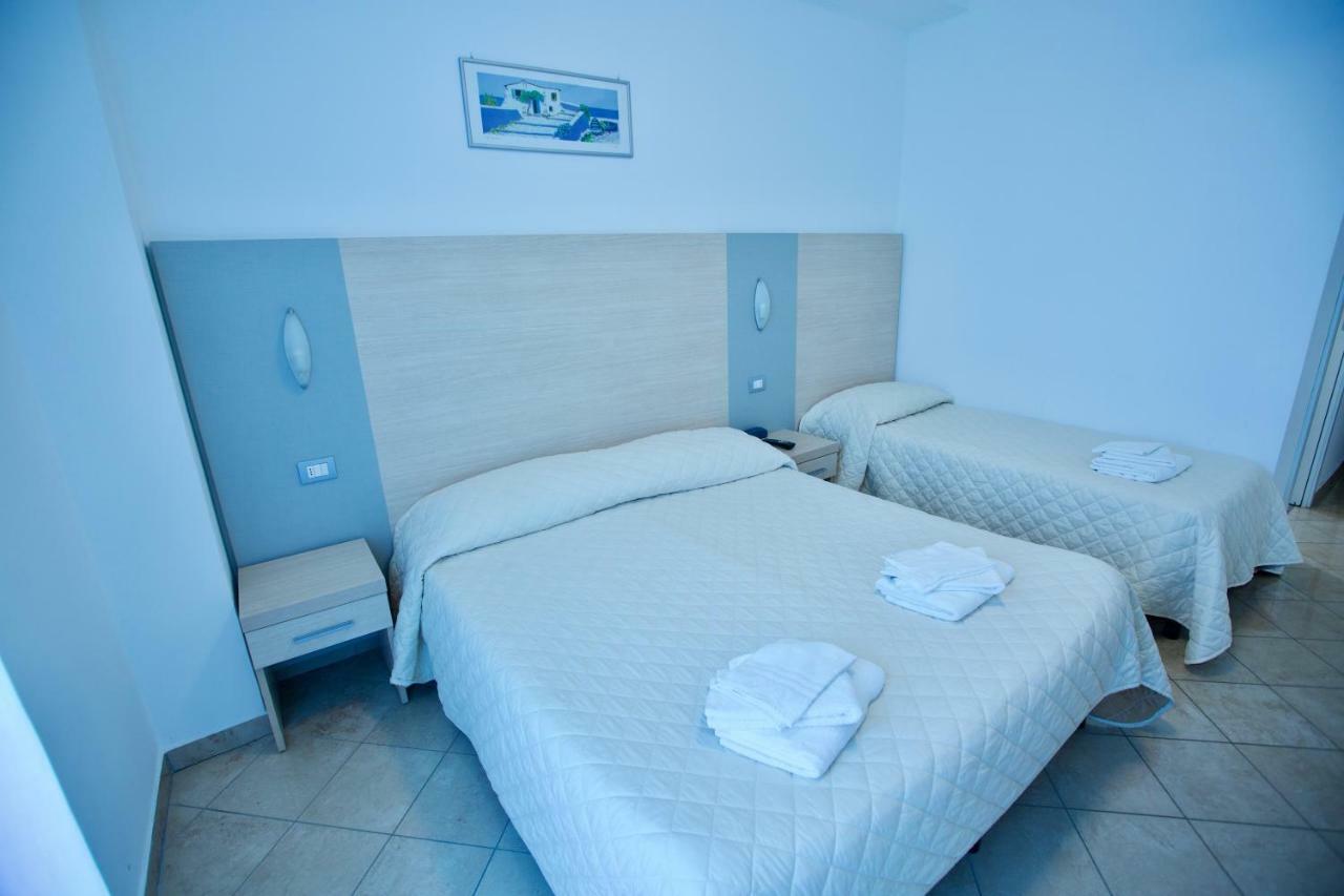 Hotel Etoile Rimini Exterior foto